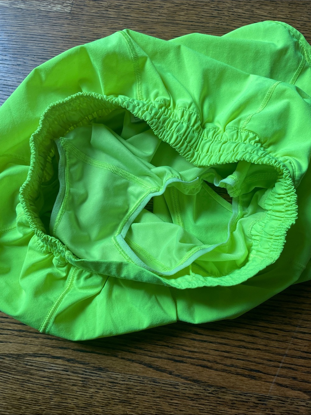 lululemon athletica Hotty Hot Low Rise Lined 2.5” - Picture 7 of 8